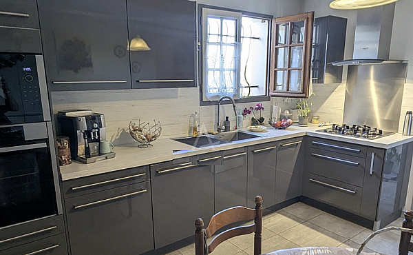 Property_For_Sale_in_France_with_Cle_France_Join_our_mailing_List_AXL06223_5.23