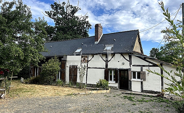 Property_For_Sale_in_France_with_Cle_France_Join_our_mailing_List_DJV06242_a