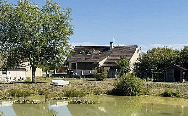 Property_For_Sale_in_France_with_Cle_France_Join_our_mailing_List_AXL06242_2.12