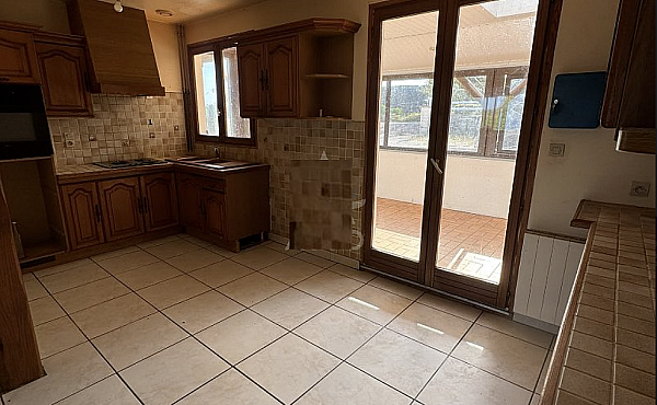 Property_For_Sale_in_France_with_Cle_France_Join_our_mailing_List_AXL06242_2.40