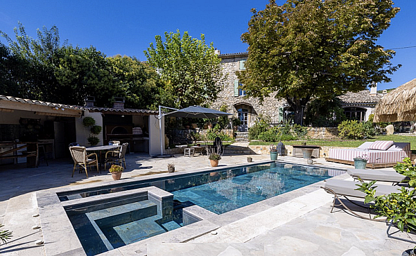 Property_For_Sale_in_France_with_Cle_France_Join_our_mailing_List_AXL06248_1.01