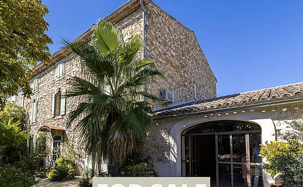 Property_For_Sale_in_France_with_Cle_France_Join_our_mailing_List_AXL06248_1.03