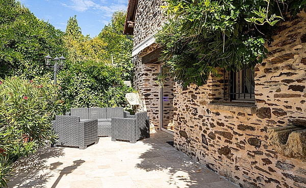 B_Property_For_Sale_in_France_with_Cle_France_Join_our_mailing_List_AMR00138_11