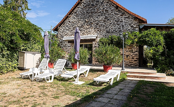 B_Property_For_Sale_in_France_with_Cle_France_Join_our_mailing_List_AMR00138_12