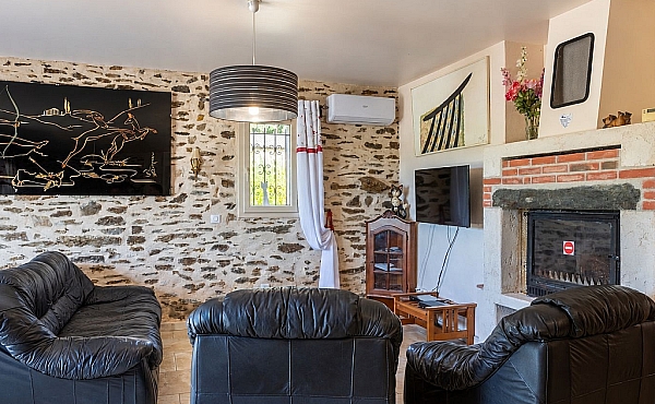 B_Property_For_Sale_in_France_with_Cle_France_Join_our_mailing_List_AMR00138_9_1
