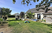 Property_For_Sale_in_France_with_Cle_France_Join_our_mailing_List_AXL06253_09