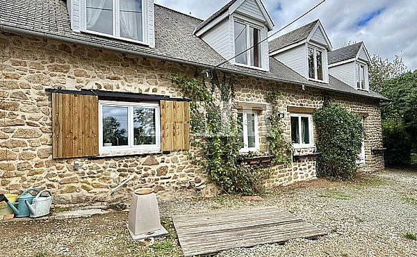 Property_For_Sale_in_France_with_Cle_France_Join_our_mailing_List_DJV06298_b