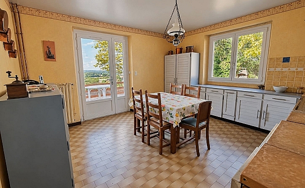 Property_For_Sale_in_France_with_Cle_France_Join_our_mailing_List_AMR00140_0922_112752_1