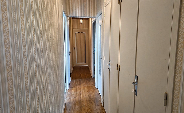 Property_For_Sale_in_France_with_Cle_France_Join_our_mailing_List_AMR00140_0922_114021_1