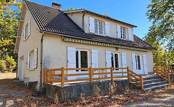 Property_For_Sale_in_France_with_Cle_France_Join_our_mailing_List_AMR00140_111447_1