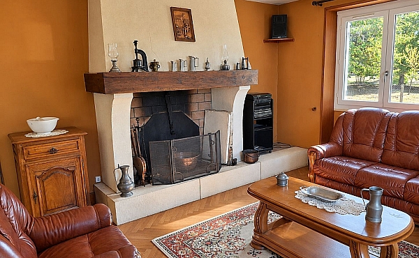 Property_For_Sale_in_France_with_Cle_France_Join_our_mailing_List_AMR00140_113040_1