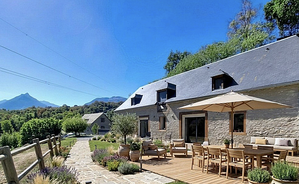 Property_For_Sale_in_France_with_Cle_France_Join_our_mailing_List_DJV06267_6.03