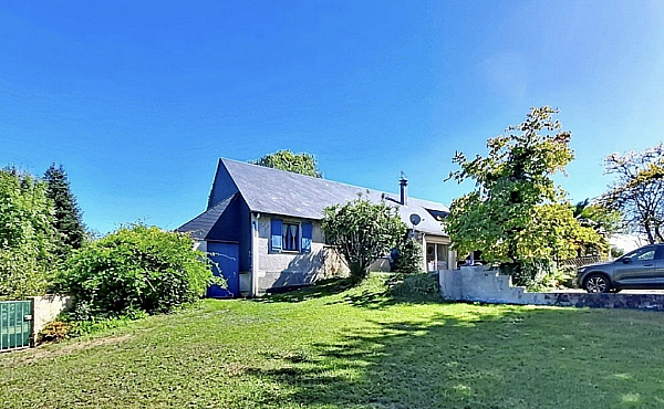 Property_For_Sale_in_France_with_Cle_France_Join_our_mailing_List_AXL06272_8.14