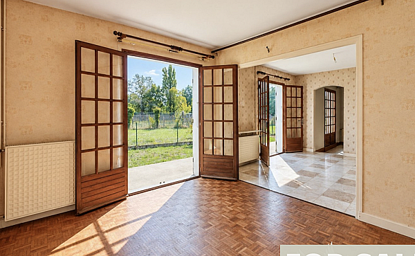 Property_For_Sale_in_France_with_Cle_France_Join_our_mailing_List_AXL06278_7.44