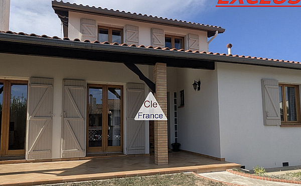 Property_For_Sale_in_France_with_Cle_France_Join_our_mailing_List_AXL06280_8.43