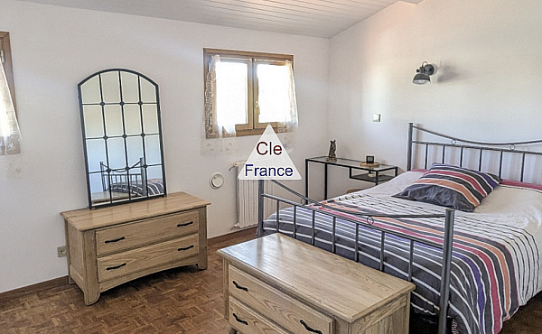 Property_For_Sale_in_France_with_Cle_France_Join_our_mailing_List_AXL06280_9.49