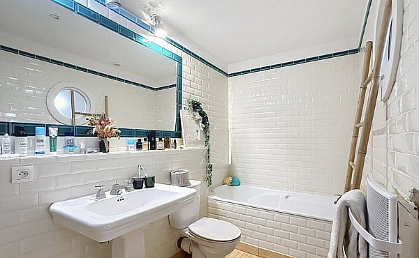 Property_For_Sale_in_France_with_Cle_France_Join_our_mailing_List_AXL06296_2.16