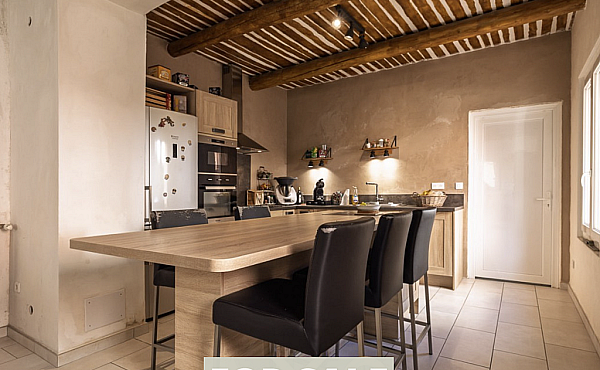 Property_For_Sale_in_France_with_Cle_France_Join_our_mailing_List_AXL06304_39.41