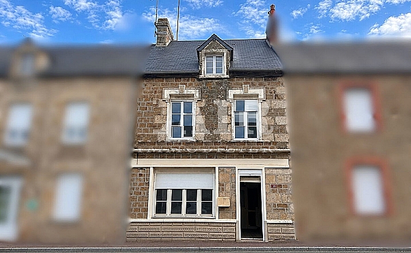 House to Re-Decorate in Lovely Rural Village