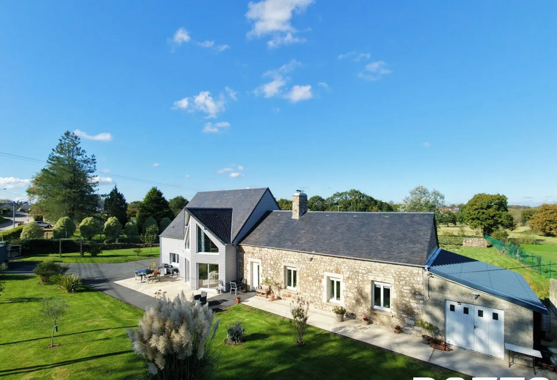 Detached Country House in Over One Acre Garden