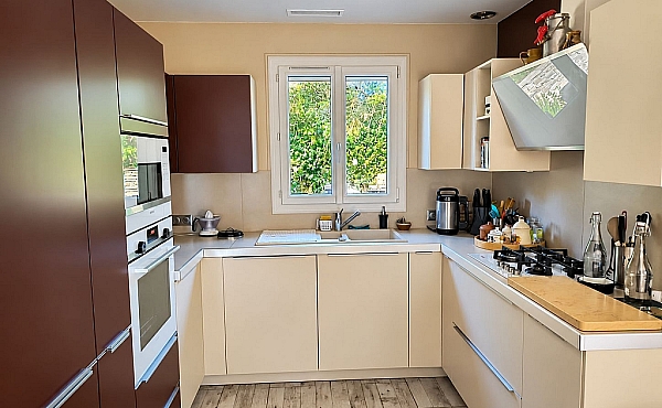 Property_For_Sale_in_France_with_Cle_France_Join_our_mailing_List_AMR00141_55453_1