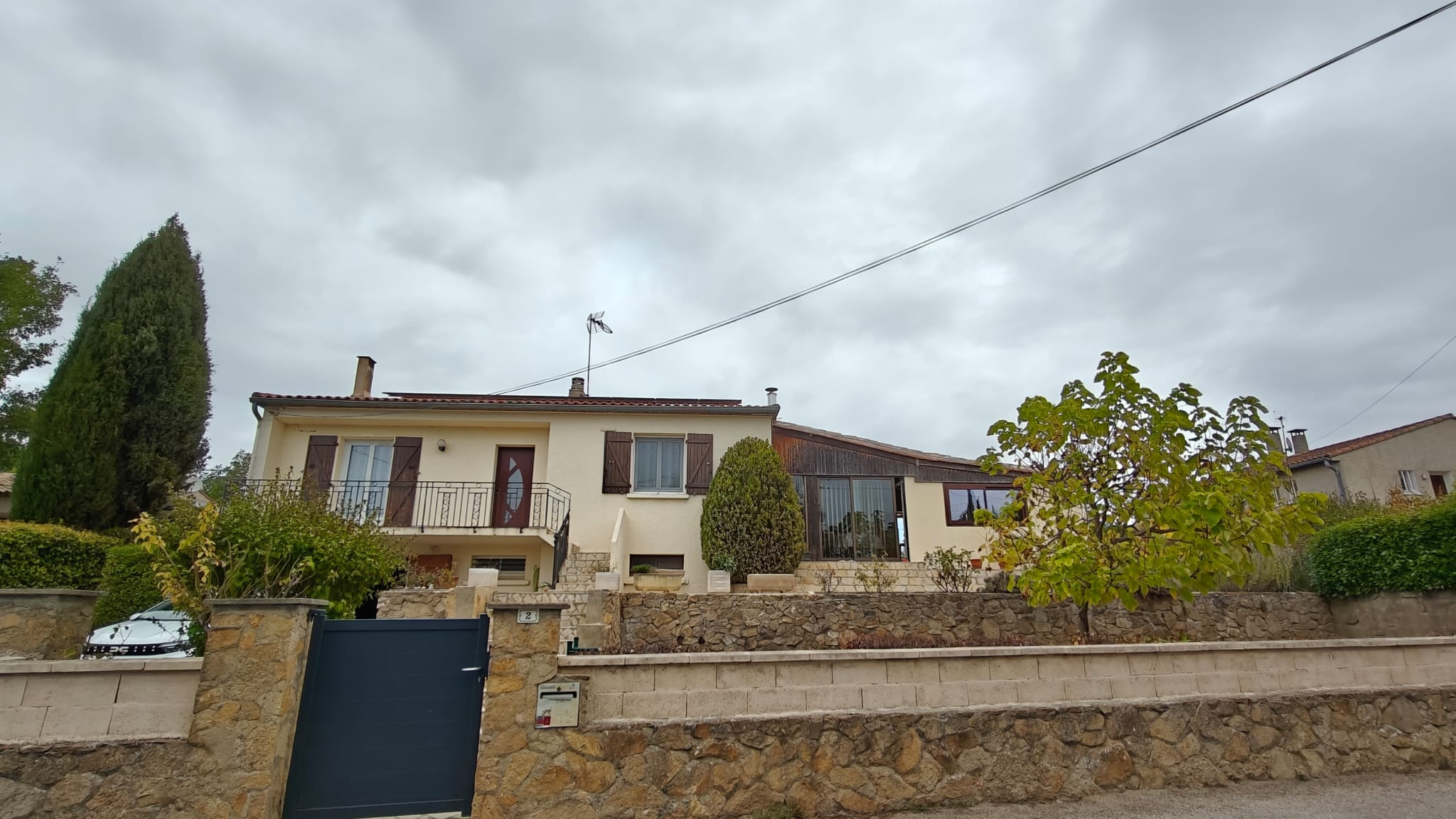Beautiful Villa with Landscaped Garden and Open View