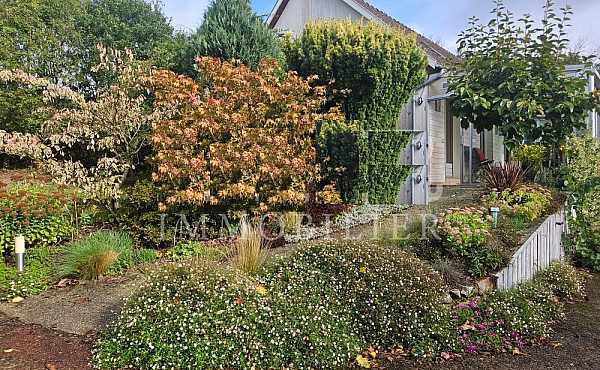 Property_For_Sale_in_France_with_Cle_France_Join_our_mailing_List_DJV06365_e