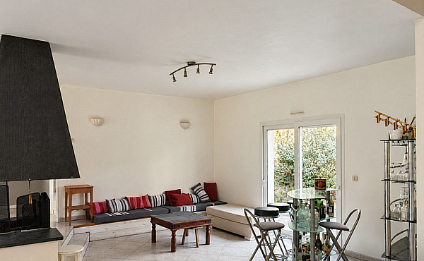 Property_For_Sale_in_France_with_Cle_France_Join_our_mailing_List_AXL06326_0.33