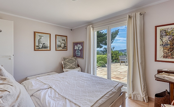Property_For_Sale_in_France_with_Cle_France_Join_our_mailing_List_XRE00103_-12