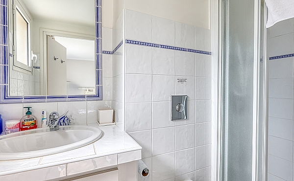 Property_For_Sale_in_France_with_Cle_France_Join_our_mailing_List_XRE00103_-15