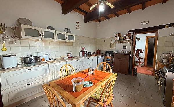 Property_For_Sale_in_France-with_Cle_France_Join_our_mailing_List_PSD4800374_5637
