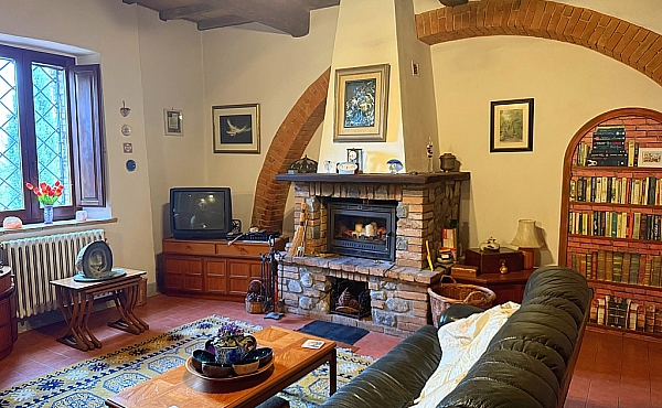 Property_For_Sale_in_France-with_Cle_France_Join_our_mailing_List_PSD4800374_5642