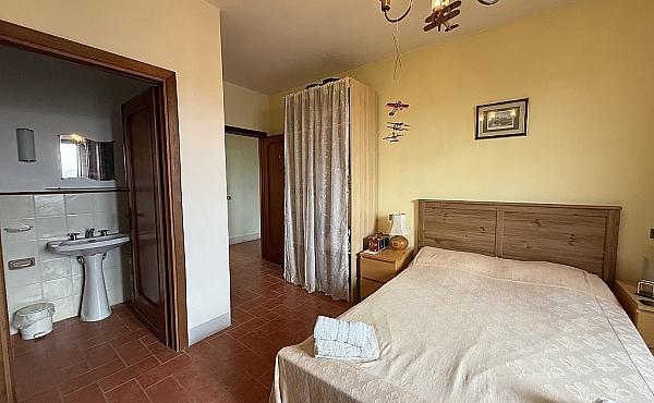 Property_For_Sale_in_France-with_Cle_France_Join_our_mailing_List_PSD4800374_5654