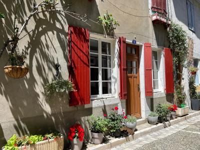 Beautiful and Luxurious Town House