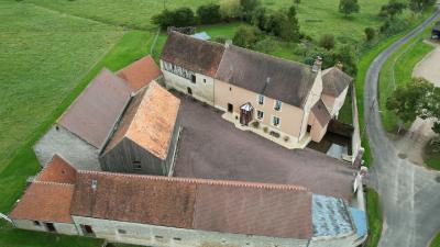 Detached Country House with Outbuilding