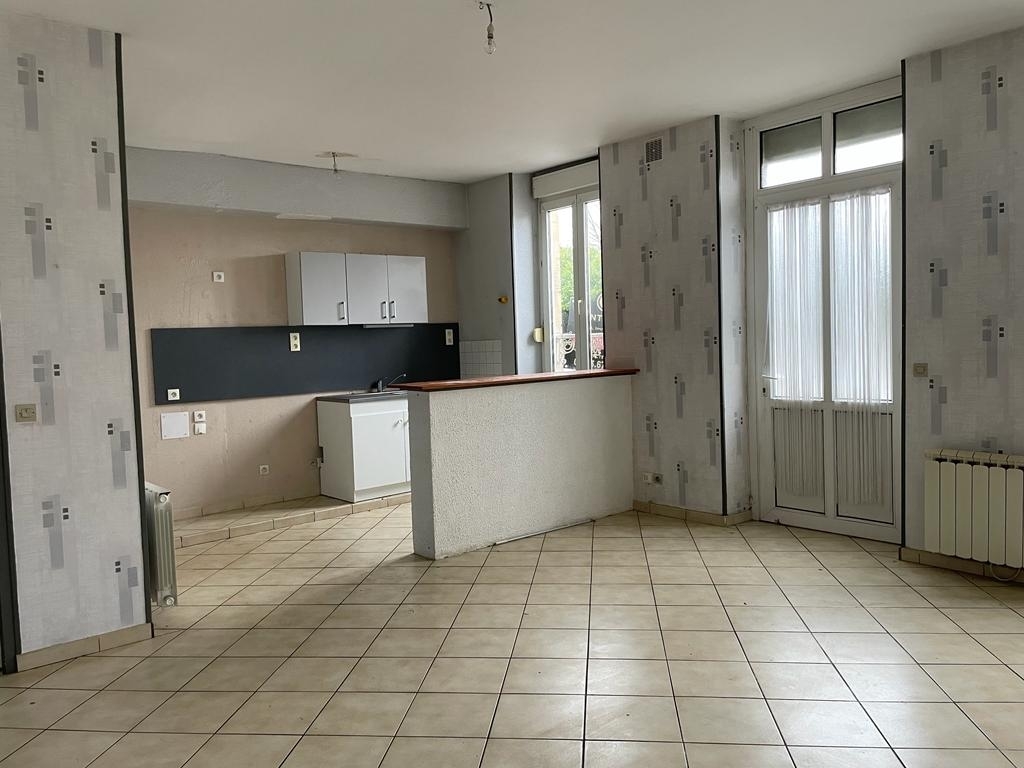 Main Photo of a 2 bedroom  Apartment for sale