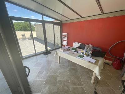 Lovely House with Large Conservatory Feature