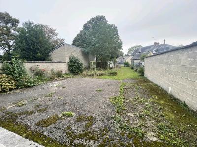 Ground Floor Apartment in Town House