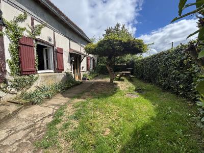 Delightful Cottage Style Property in Popular Location