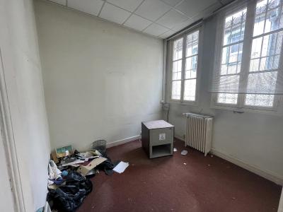Town House with Huge Potential for Small Budget