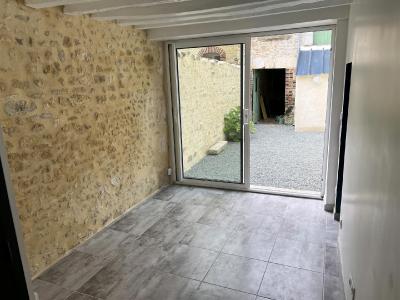 Ideal Holiday Home Cottage with Courtyard
