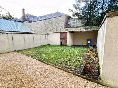Traditional House with Garden