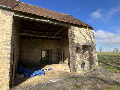 Country House with Large Garden and Open View