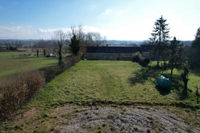 Country House with Large Garden and Open View