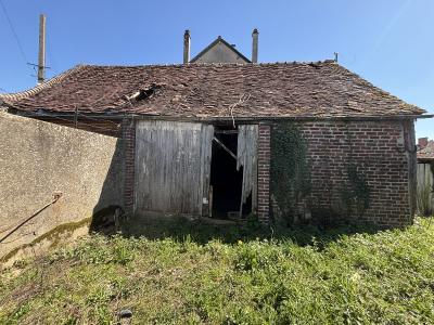 Barn to Renovate and Develop