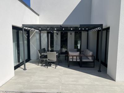 Uber Contemporary Detached House