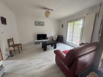 Delightful Detached House with Garden