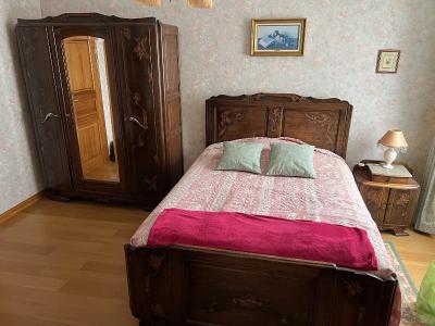 Lovely Family Home in Heart of Popular Town