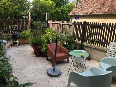 Character Town House with Courtyard Garden