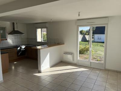Contemporary Detached House with Garden